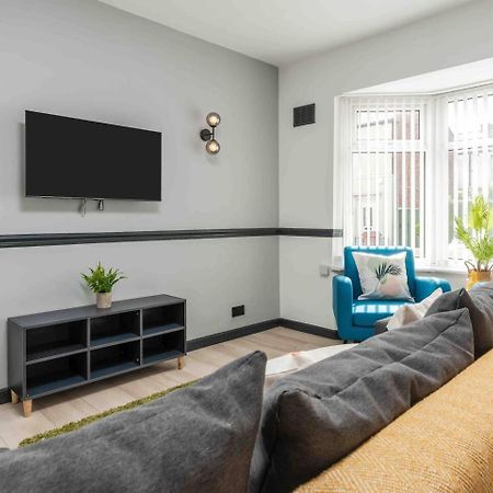3-Bed Scouse House Near Anfield & Goodison Villa Liverpool Kültér fotó