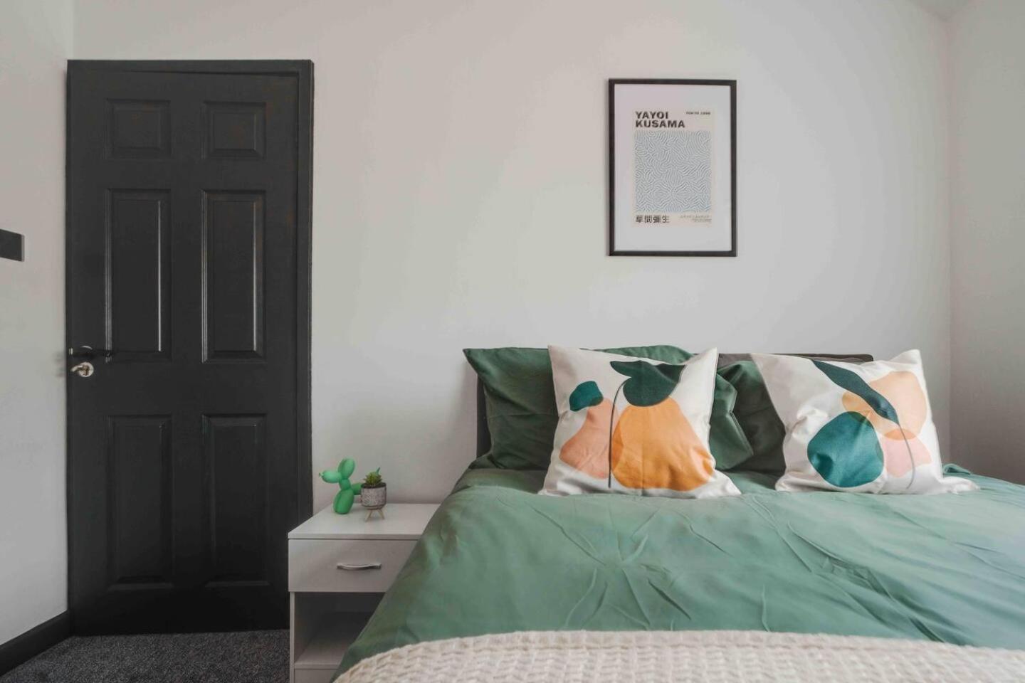 3-Bed Scouse House Near Anfield & Goodison Villa Liverpool Kültér fotó