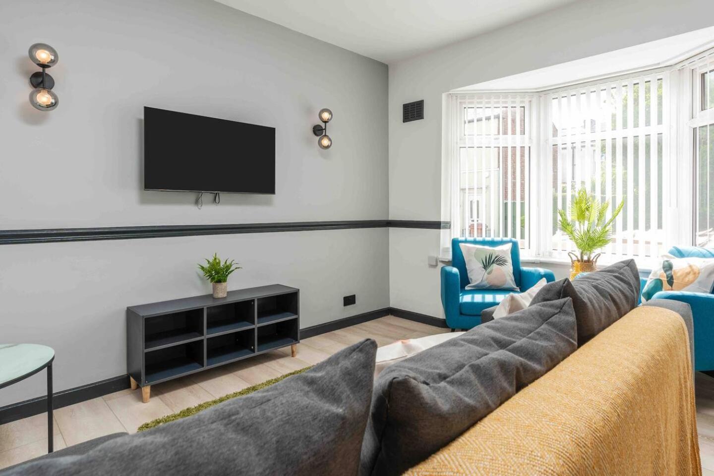 3-Bed Scouse House Near Anfield & Goodison Villa Liverpool Kültér fotó